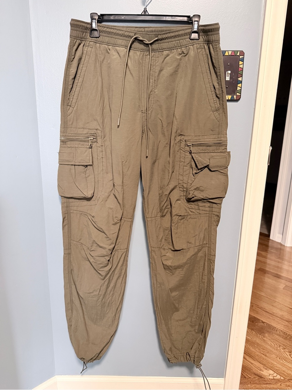 Aeropostale Women’s Olive/Khaki Color Cargo Jogger Pants